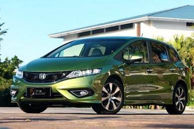 新概念轎車JADE（杰德）給您講訴倒車那點事兒！